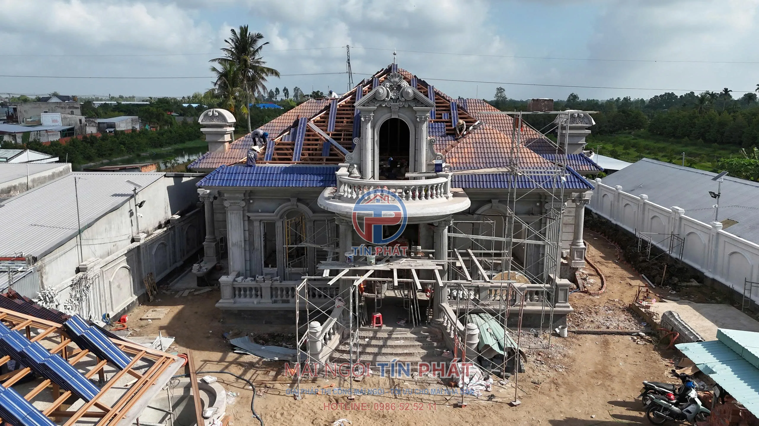Biệt thự mái ngói Tín Phát tại TP. Hồ Chí Minh — Quận 7